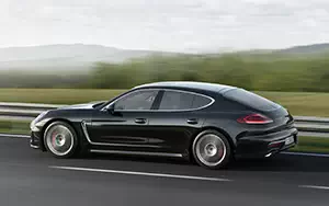   Porsche Panamera Turbo - 2013