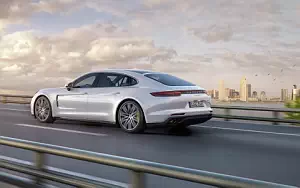   Porsche Panamera 4 E-Hybrid Executive - 2016