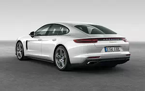   Porsche Panamera 4 E-Hybrid - 2016