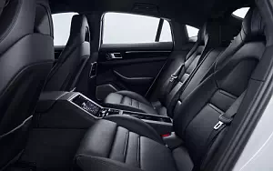   Porsche Panamera 4 E-Hybrid - 2016