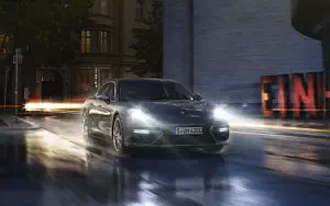   Porsche Panamera Turbo - 2016