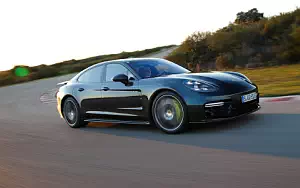   Porsche Panamera Turbo S E-Hybrid - 2017