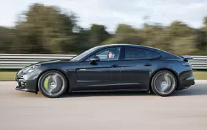   Porsche Panamera Turbo S E-Hybrid - 2017