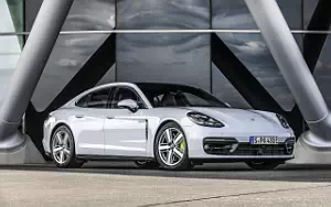   Porsche Panamera 4S E-Hybrid - 2020