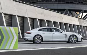   Porsche Panamera 4S E-Hybrid - 2020
