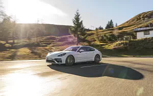   Porsche Panamera Turbo S E-Hybrid (Carrara White Metallic) - 2020