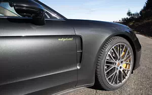   Porsche Panamera Turbo S E-Hybrid Executive (Volcano Grey Metallic) - 2020