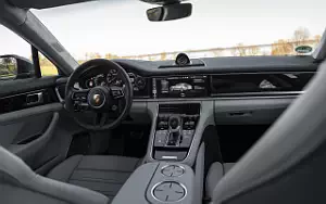   Porsche Panamera Turbo S E-Hybrid Executive (Volcano Grey Metallic) - 2020
