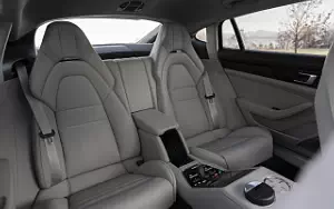   Porsche Panamera Turbo S E-Hybrid Executive (Volcano Grey Metallic) - 2020