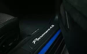   Porsche Panamera 4S E-Hybrid (Lugano Blue) - 2024