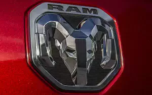   Ram 1500 Limited Crew Cab - 2018