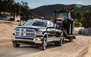   Ram 3500 Heavy Duty Laramie Crew Cab - 2014