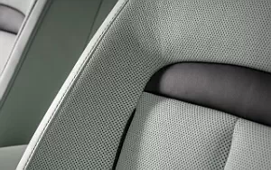   Rolls-Royce Cullinan Black Badge Mid-Century Modern - 2021