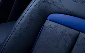   Rolls-Royce Cullinan Black Badge Blue Shadow UK-spec - 2023