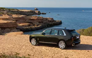   Rolls-Royce Cullinan Luxurian - 2024