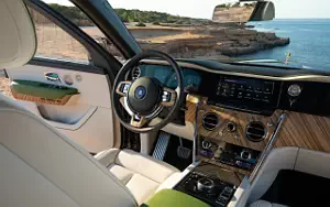   Rolls-Royce Cullinan Luxurian - 2024