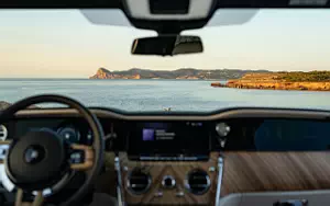   Rolls-Royce Cullinan Luxurian - 2024