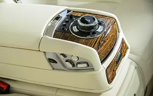   Rolls-Royce Ghost Extended Wheelbase UK-spec - 2014