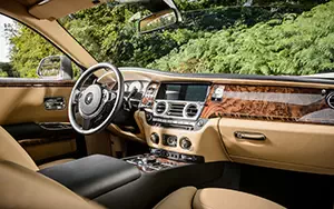   Rolls-Royce Ghost - 2014