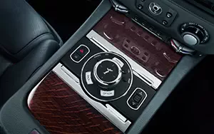   Rolls-Royce Ghost - 2014