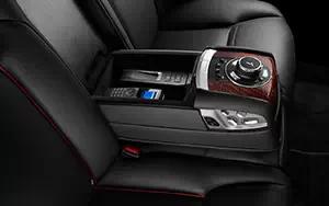   Rolls-Royce Ghost - 2014