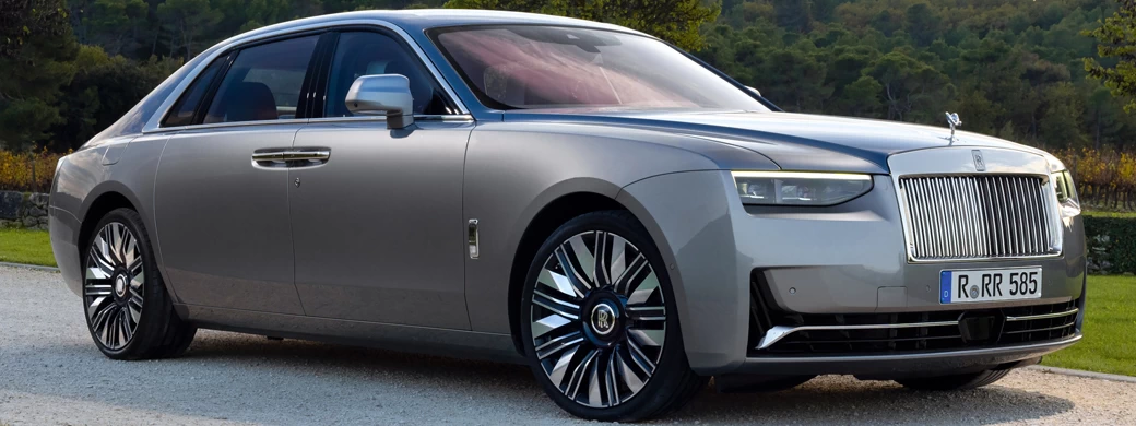   Rolls-Royce Ghost Extended (Witterings Blue and Silver) - 2025 - Car wallpapers