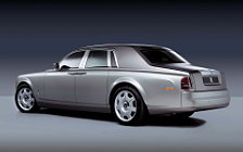   Rolls-Royce Phantom - 2004