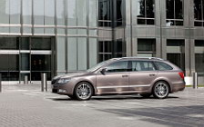  Skoda Superb Combi - 2009