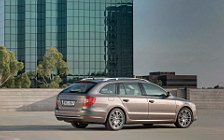   Skoda Superb Combi - 2009