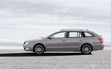   Skoda Superb Combi - 2009