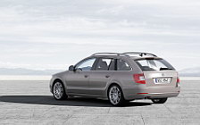   Skoda Superb Combi - 2009