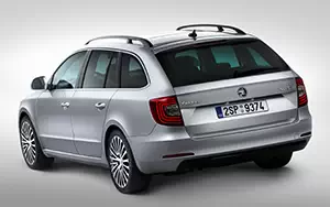   Skoda Superb Combi - 2013