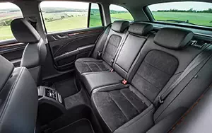   Skoda Superb Combi - 2013