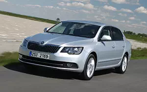  Skoda Superb - 2013