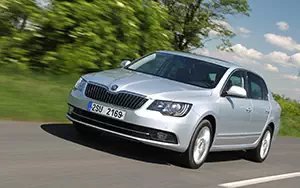   Skoda Superb - 2013