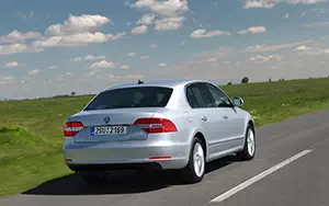   Skoda Superb - 2013