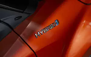   Toyota C-HR Hybrid - 2019