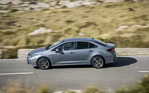   Toyota Corolla Sedan Hybrid - 2019