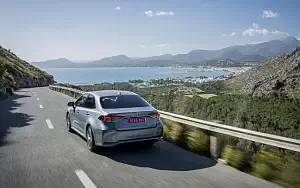   Toyota Corolla Sedan Hybrid - 2019