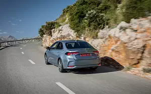   Toyota Corolla Sedan Hybrid - 2019