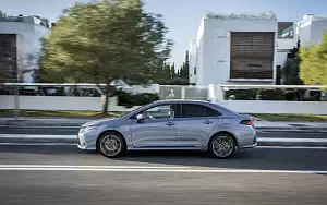   Toyota Corolla Sedan Hybrid - 2019