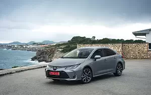   Toyota Corolla Sedan Hybrid - 2019