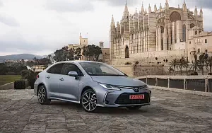   Toyota Corolla Sedan Hybrid - 2019