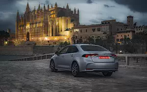   Toyota Corolla Sedan Hybrid - 2019