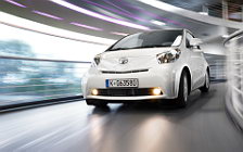  Toyota iQ - 2009
