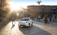   Toyota iQ - 2009