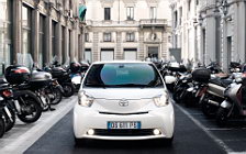   Toyota iQ - 2009