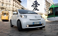   Toyota iQ - 2009