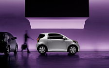   Toyota iQ - 2009