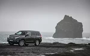   Toyota Land Cruiser Prado - 2015